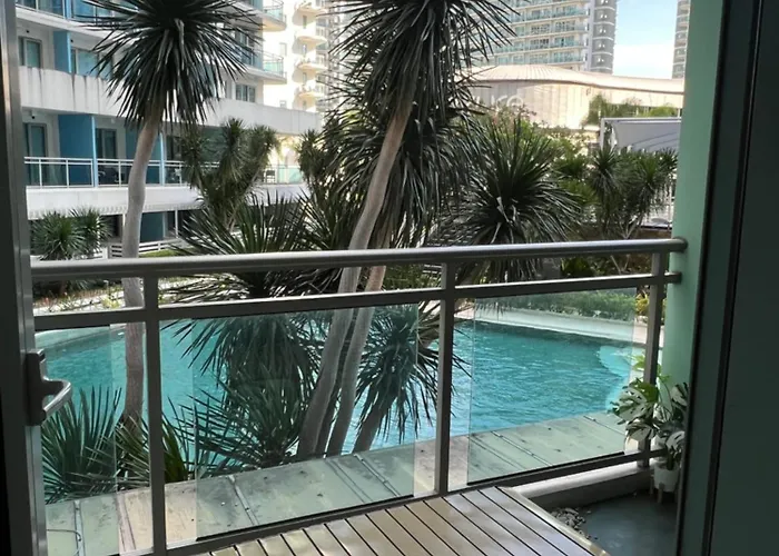 Azure 1 Bed Lagoon View Veranda Netflix Internet Apartment Manila
