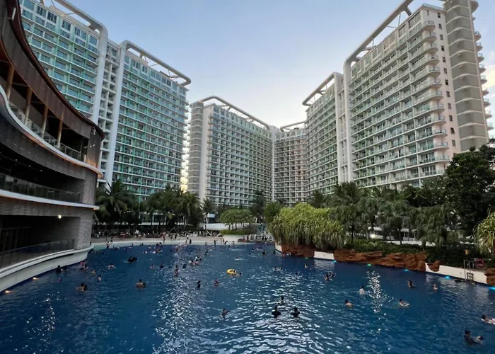 Apartment Azure 1 Bed Lagoon View Veranda Netflix Internet Manila